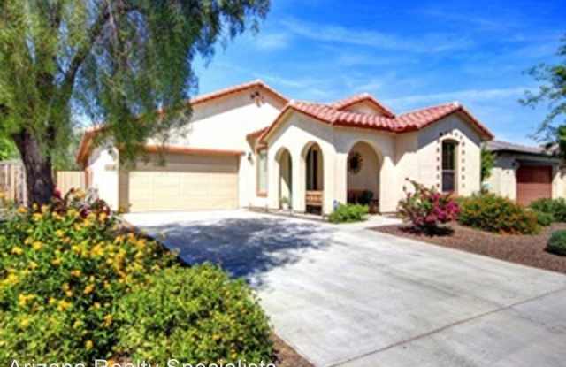 12774 W Lowden Road Gallery 3