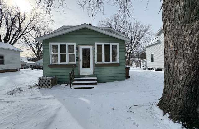 2 bed 1 bath Single family home for rent photos photos