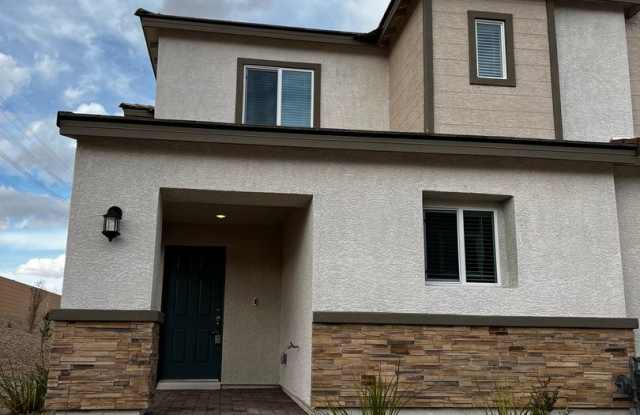 Northwest Like New Townhome Gallery 1