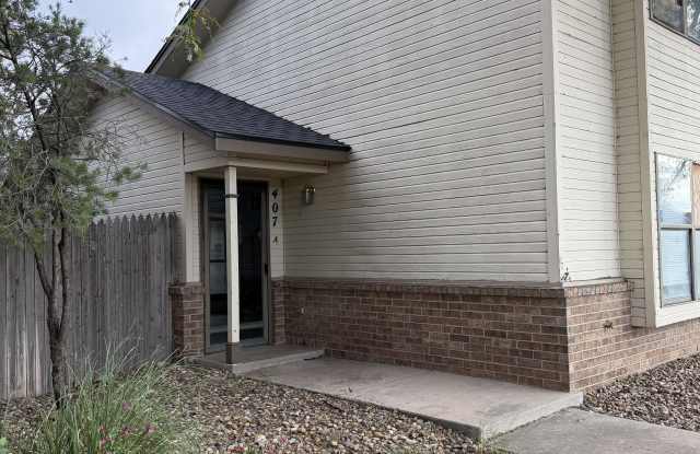 407 Harrell Lane Gallery 1