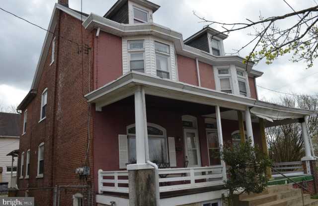 354 SPRUCE STREET Gallery 4