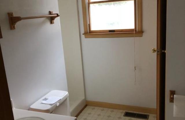 706 Heritage Dr Gallery 2