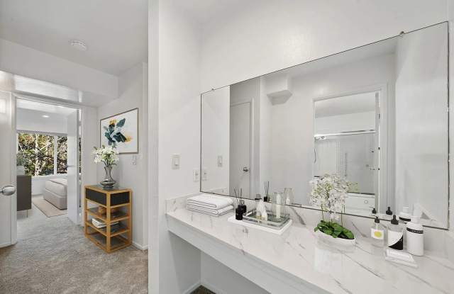 695 Mariposa Ave Gallery 2