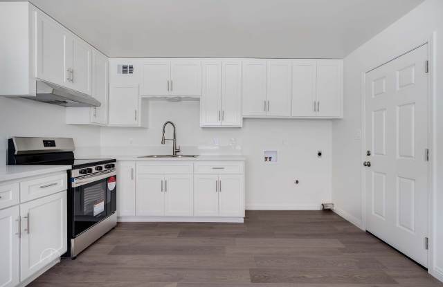 1716 3rd Street - 2 photos photos