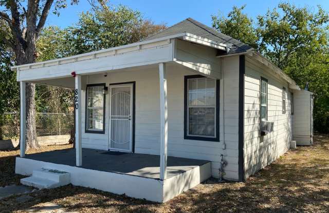 NICELY RENOVATED 2-BEDROOM HOUSE IN GOVERNMENT HILL photos photos