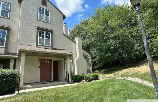 2303 Commons Drive photos photos