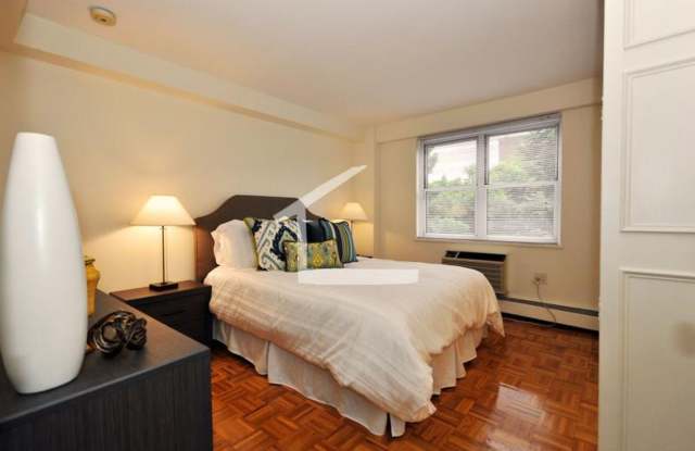 Coolidge Corner 2 Bed photos photos
