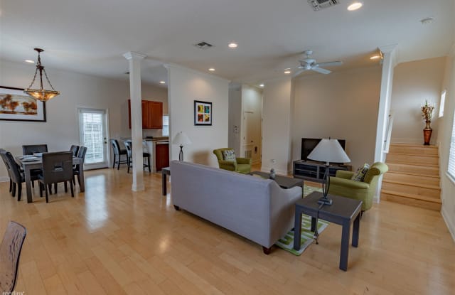 1105 Minnesota Ave - 1105 Minnesota Avenue, Winter Park, FL 32789