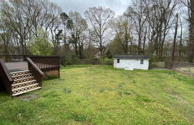 3 Bedroom 2 Bath West Burlington Rental Close to Highway 85 Gallery 3