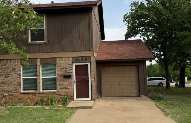 1129 East Campbell Street - 3 photos photos
