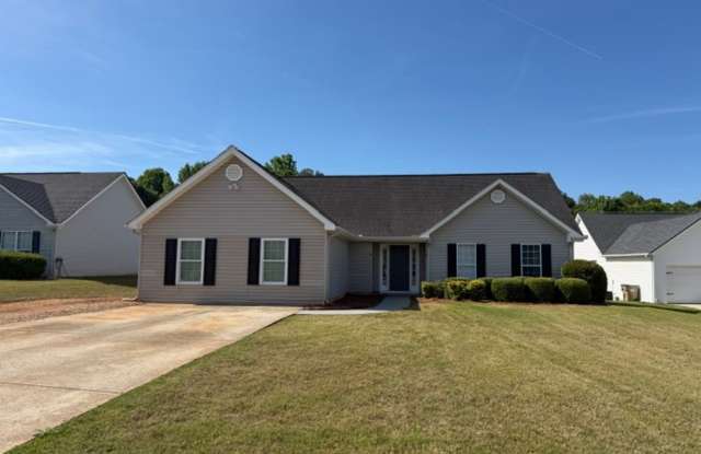 3 Bedroom 2 Bathroom Ranch Home Gallery 1