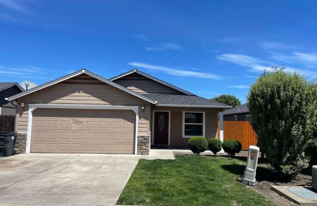 Nice 3 Bedroom 2 Bath Home in a Quiet Neighborhood photos photos