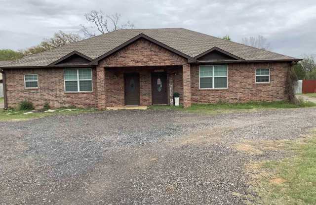 11621 FM 848 photos photos