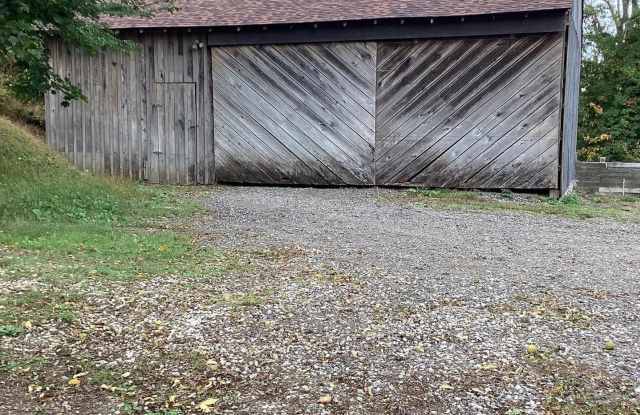 1050 PIKE SPRINGS RD #BARN photos photos