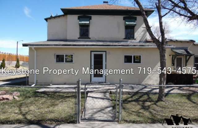 $475 OFF - Move In Special! Two Bedroom Unit with Dedicated Entrance  Tons of Space! $950/$950 photos photos