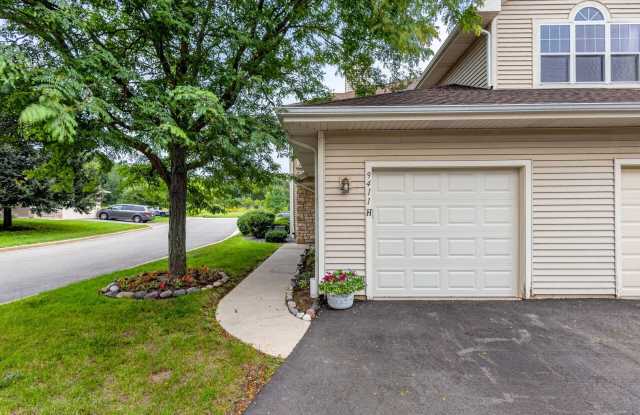 Spacious 3-Bedroom, 2-Bath Upper Condo with Pool Access & 3 Parking Spaces photos photos