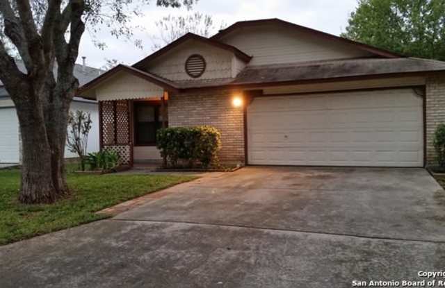 10154 WOODTRAIL Gallery 3
