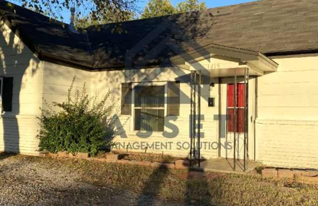 Charming 3-Bedroom Home with Modern Updates in El Reno, OK photos photos Charming 3-Bedroom Home with Modern Updates in El Reno, OK photos photos