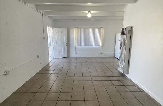 44536 1/2 Date Ave photos photos