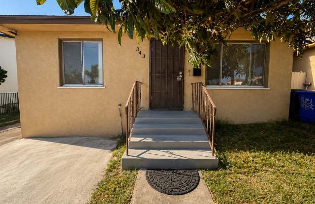 National City 2 bedroom Home with large yard photos photos