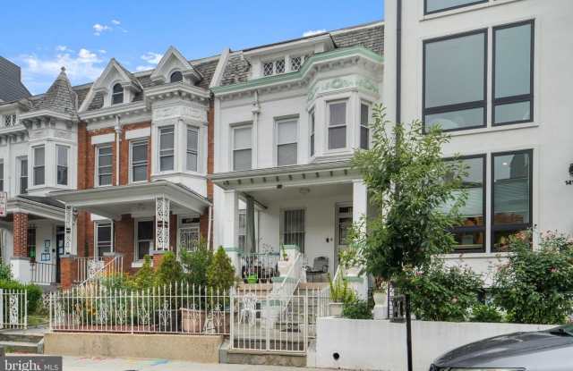 1416 MERIDIAN PL NW #B photos photos