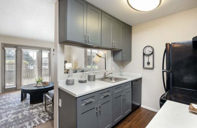 Eight20 Apartments Gallery 3