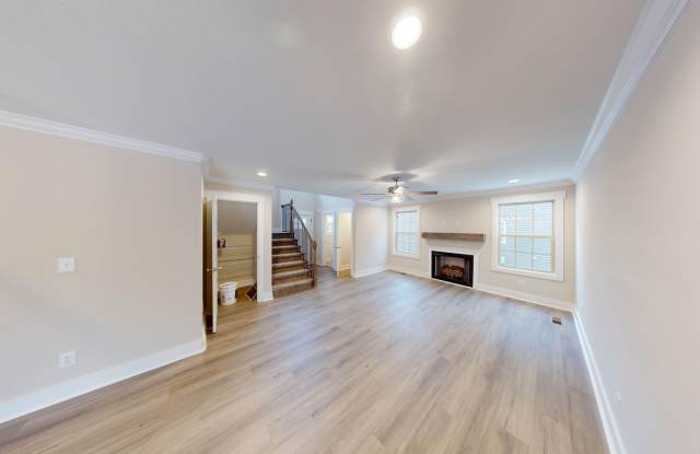 Fantastic Home with Fireplace Open Kitchen with Granite Countertops and Glassdoor Shower Gallery 4
