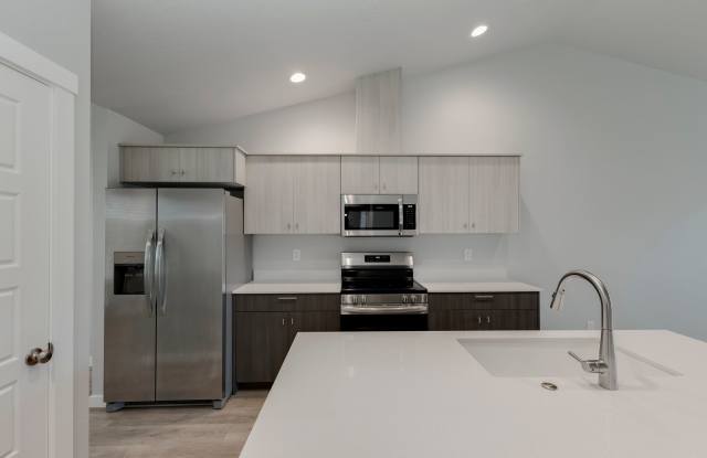 Charming Attached Townhome in Nampa at an Incredible Price! Gallery 4