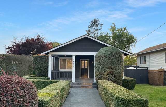 South Seattle/Seward Park area - Remodeled 4 Bedroom 2 bathroom home - Ready for move in now! - 6539 51st Avenue South, Seattle, WA 98118