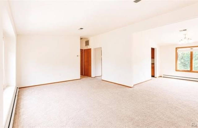 2232 London Bridge Drive Gallery 3