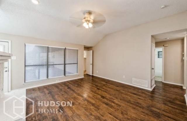 2113 Rockbluff Drive Gallery 3