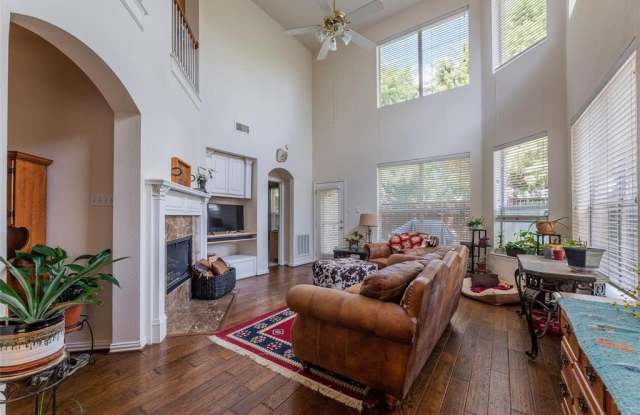 6612 Crator Drive Gallery 3