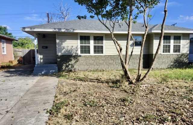 4214 Markins Drive Gallery 1