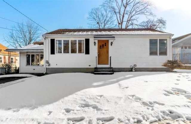 3 Irons Avenue photos photos