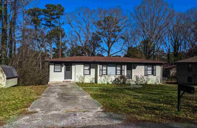 Bright  Spacious 4BR/2BA Home in Birmingham photos photos Bright  Spacious 4BR/2BA Home in Birmingham photos photos