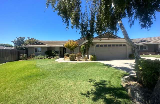 Detached Garage/Workshop - 20491 Songbird Way, Hilmar-Irwin, CA 95324