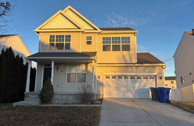 4 Bedroom Saratoga Springs home is a must see - Don't miss it. - 31 Kintail Street, Saratoga Springs, UT 84043