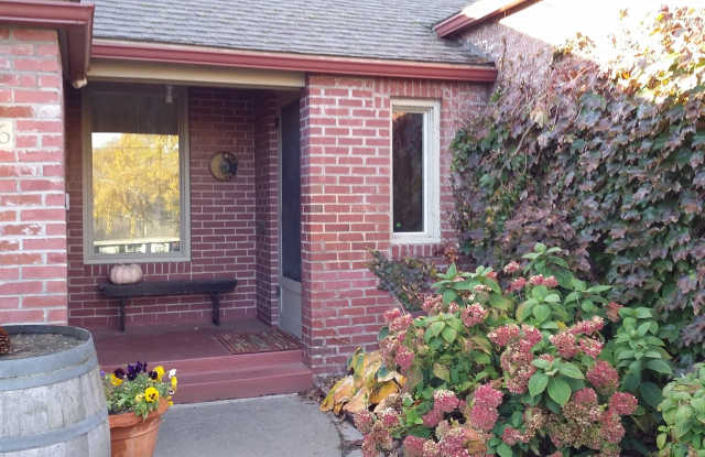 Occupied, do not disturb tenants. Barge-Chestnut Historic District Craftsman 2br 2ba home, with a full basement. photos photos