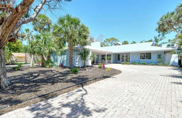 4852 FEATHERBED LANE Gallery 3