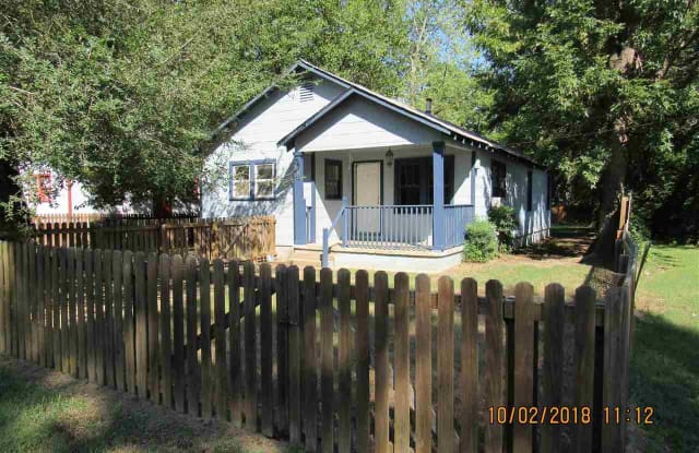 520 Third Street - 520 3rd Street, Conway, AR 72032