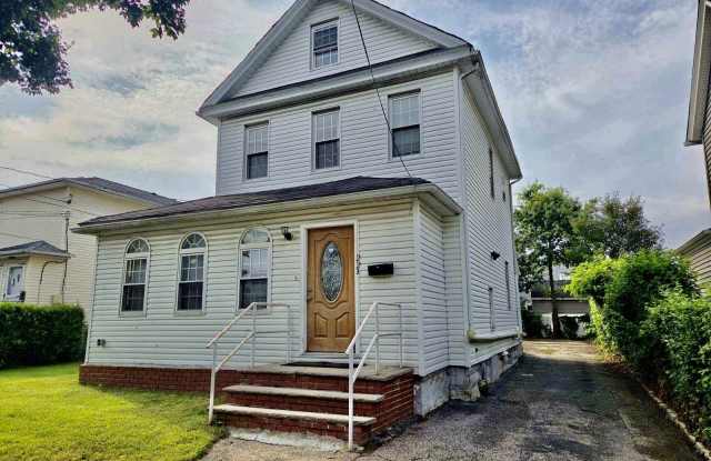 223 Jackson Avenue photos photos