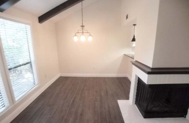 Stunning All Upgraded 2/2 Condo x Rent @ Winter Park Village next to Full Sail ! photos photos