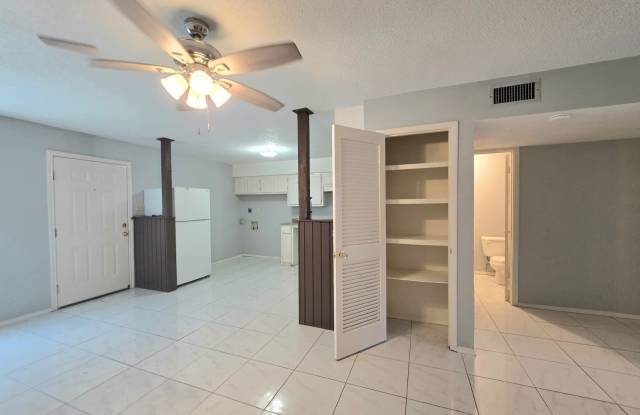 2421 Vine Avenue - C photos photos