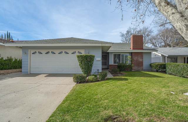 Charming Single-Story 3-Bedroom Home in Newhall! photos photos