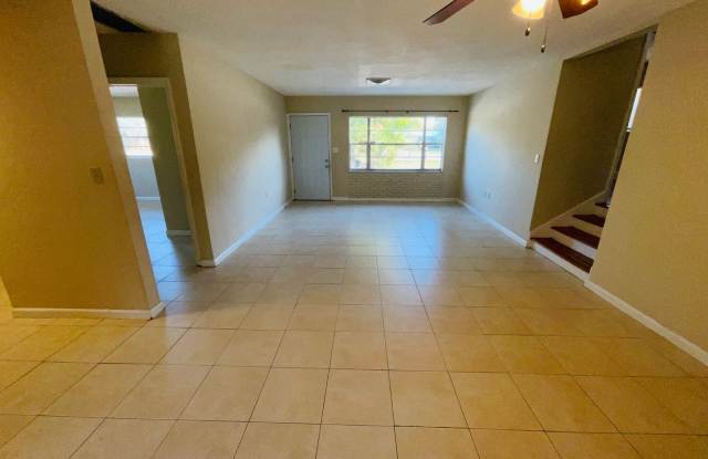 3 Bedroom - Sunrise Blvd Gallery 3