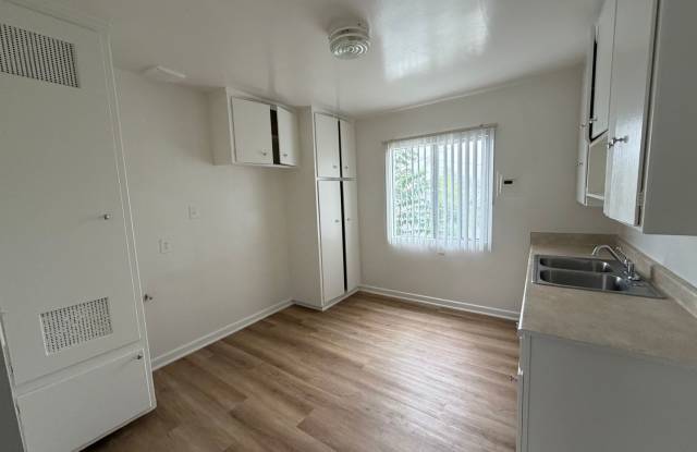 California 6900 Gallery 4