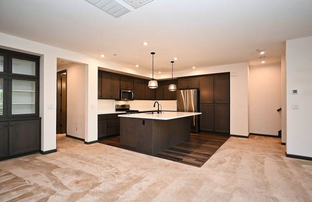 $4,990 - GORGEOUS FOUR BEDROOM HOME IN THE HEART OF DUBLIN photos photos