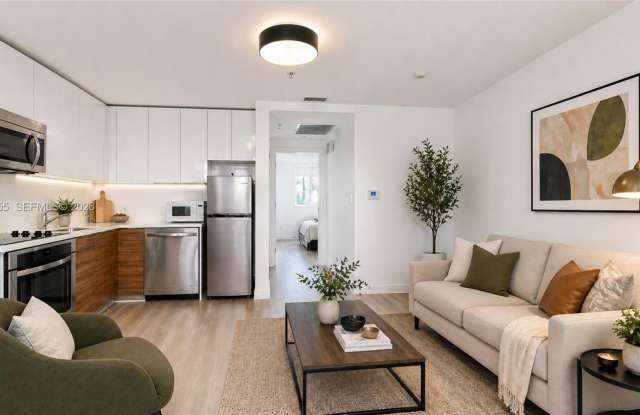 820 15th St - 820 15th Street, Miami Beach, FL 33139