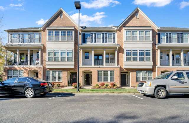 Spacious 3 Bedroom 3.5 Bathroom Townhome in Newport News - 50 Transit Lane, Newport News, VA 23601