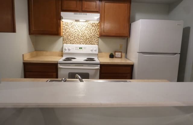 5492 Pinehaven Court Gallery 3
